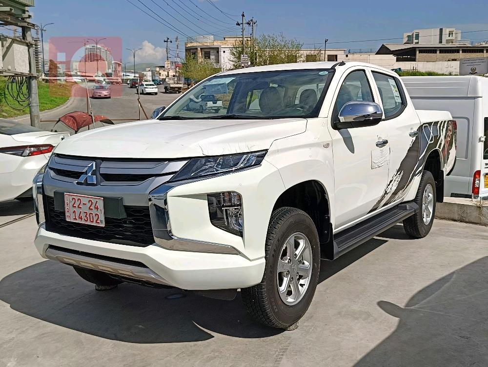 میتسوبیشی L200